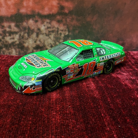 Nascar Other - Bobby Labonte #18